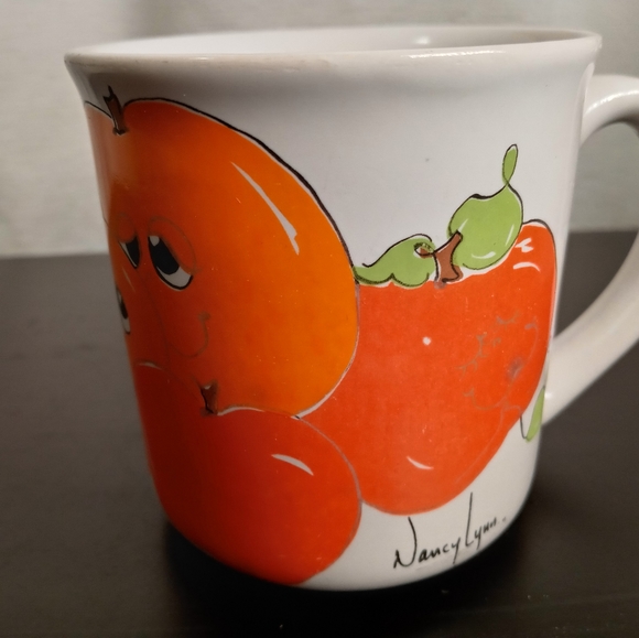 Vintage Nancy Lynn Anthropomorphic Smiling Fruit Coffee Mug Collectible Décor - Picture 5 of 10